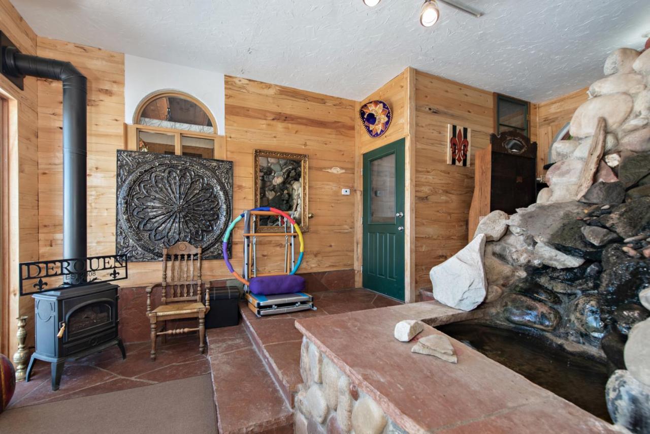 Hotel Wanderer Studio, An Off Grid Mountain Guest Studio With Fantastic Views Glenwood Springs Exterior foto